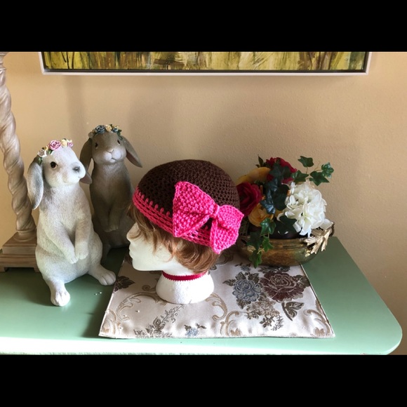 Hand Crafted Accessories - HAND MADE Knitted beanie hat with bow accent and pom pom